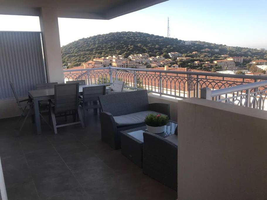 Appart Avec Terrasse Vue Sur Mer Exceptionnelle LʼÎle-Rousse Eksteriør bilde